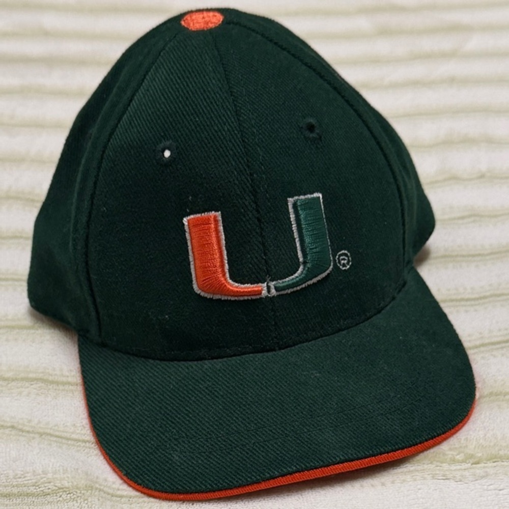 The University of Miami toddler Hat. In great condition.